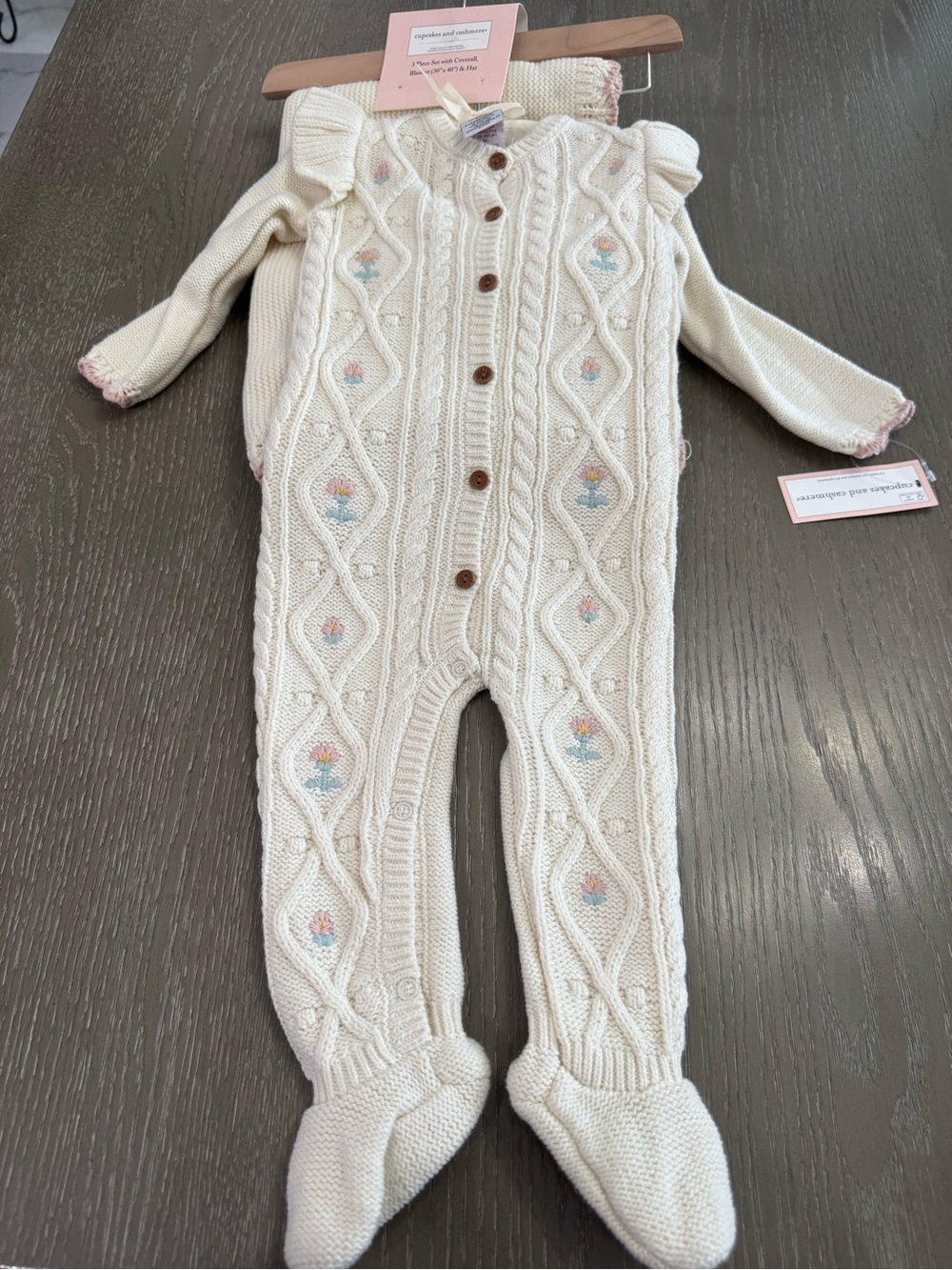 Baby Girl Knit 3 Piece Set 6-9 Months Cream Pink Floral Romper Hat Booties